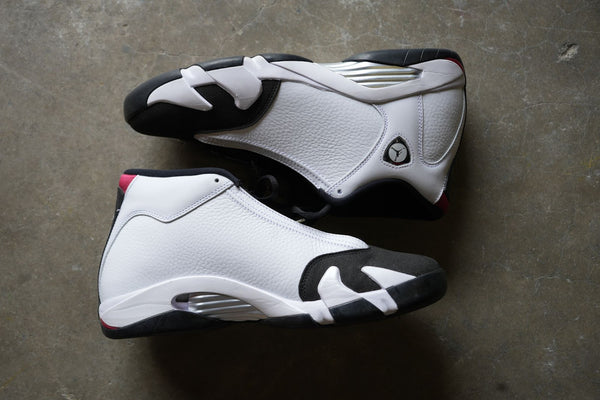 Air Jordan 14 retro "Black toe"